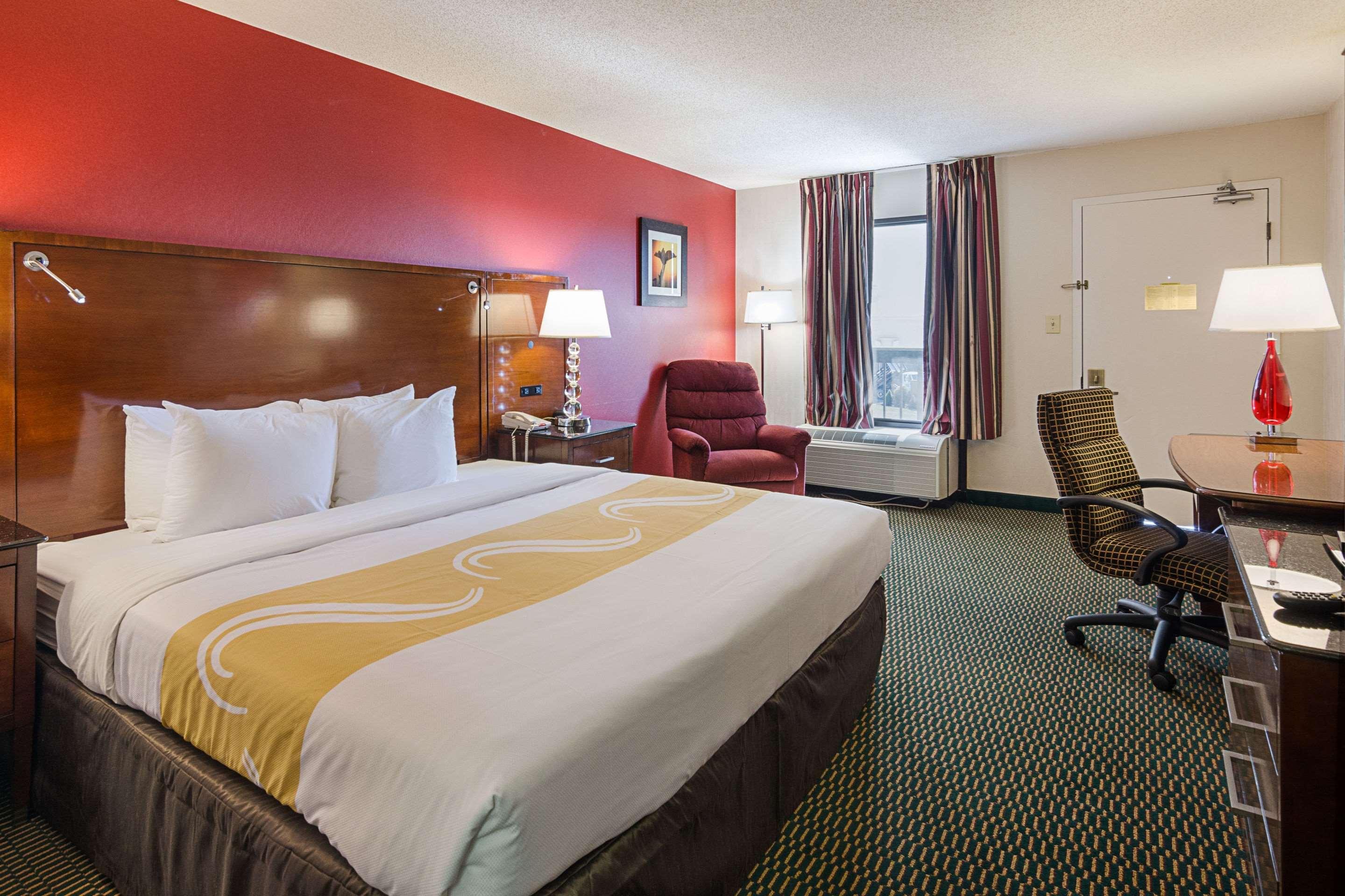 Quality Inn Christiansburg - Blacksburg Exterior photo