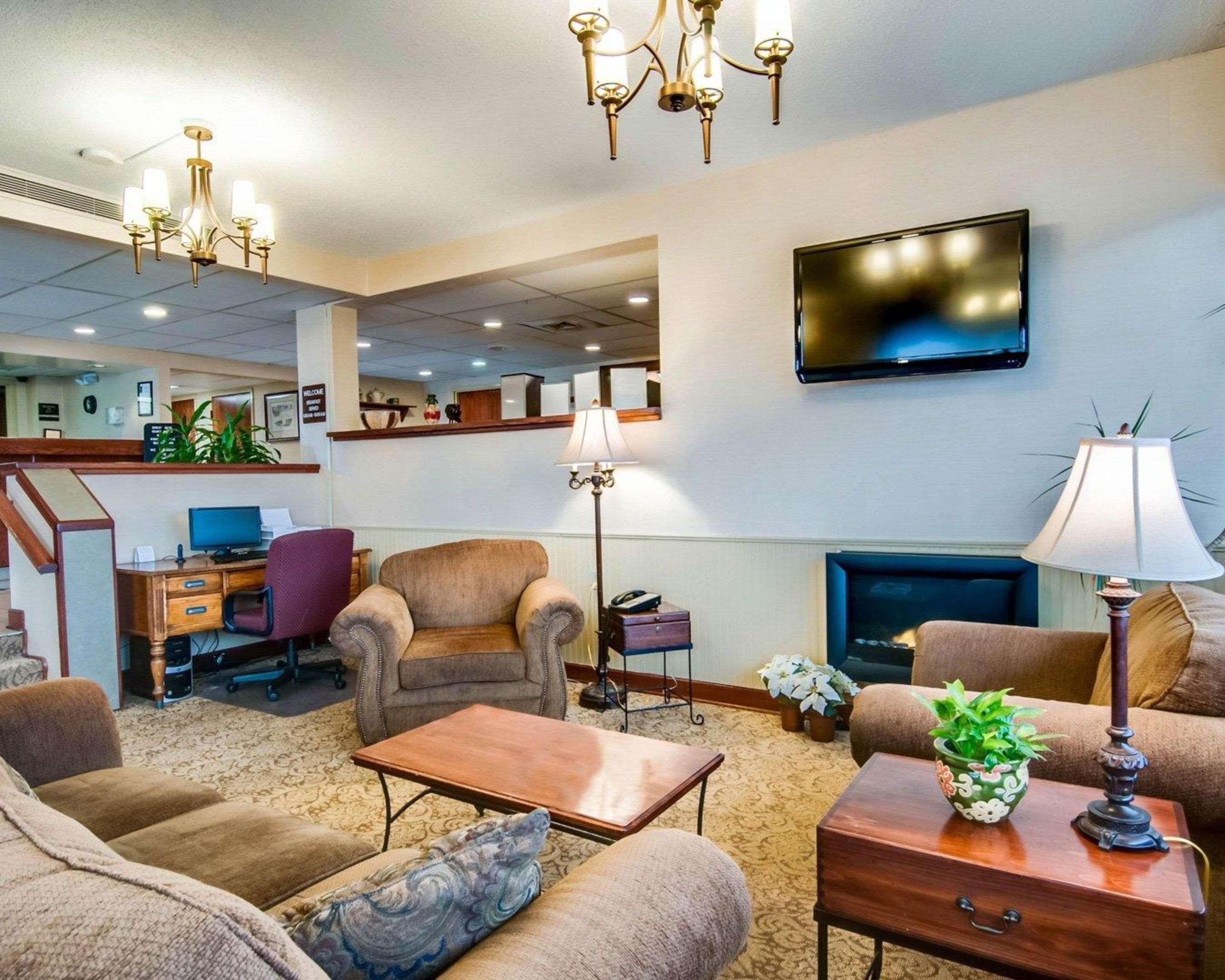 Quality Inn Christiansburg - Blacksburg Exterior photo