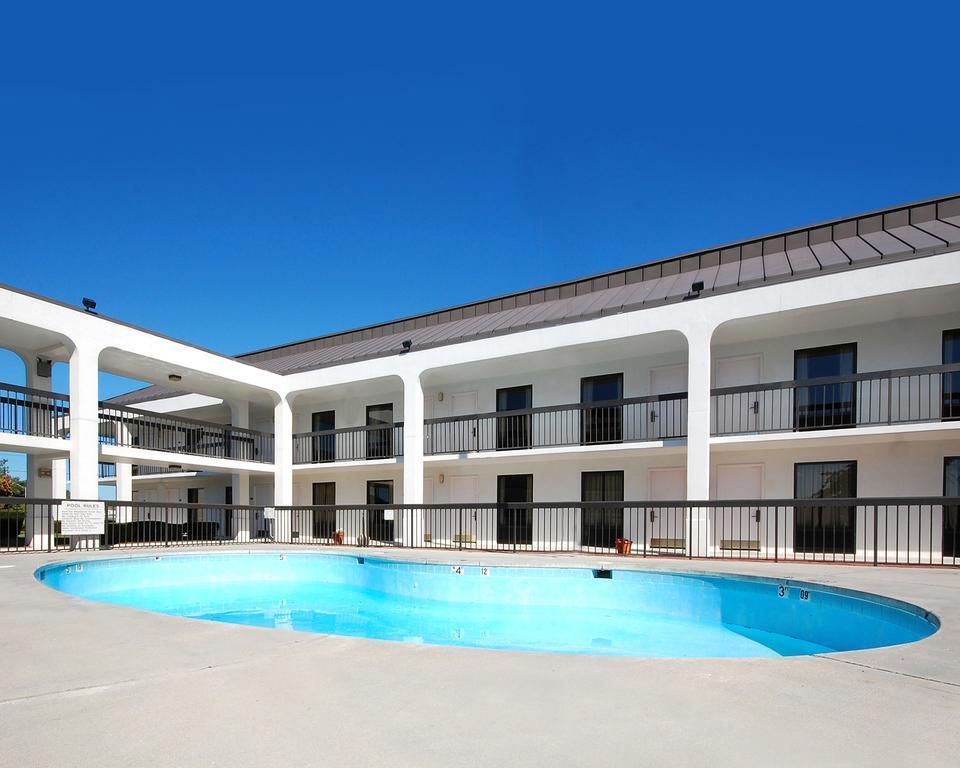 Quality Inn Christiansburg - Blacksburg Exterior photo