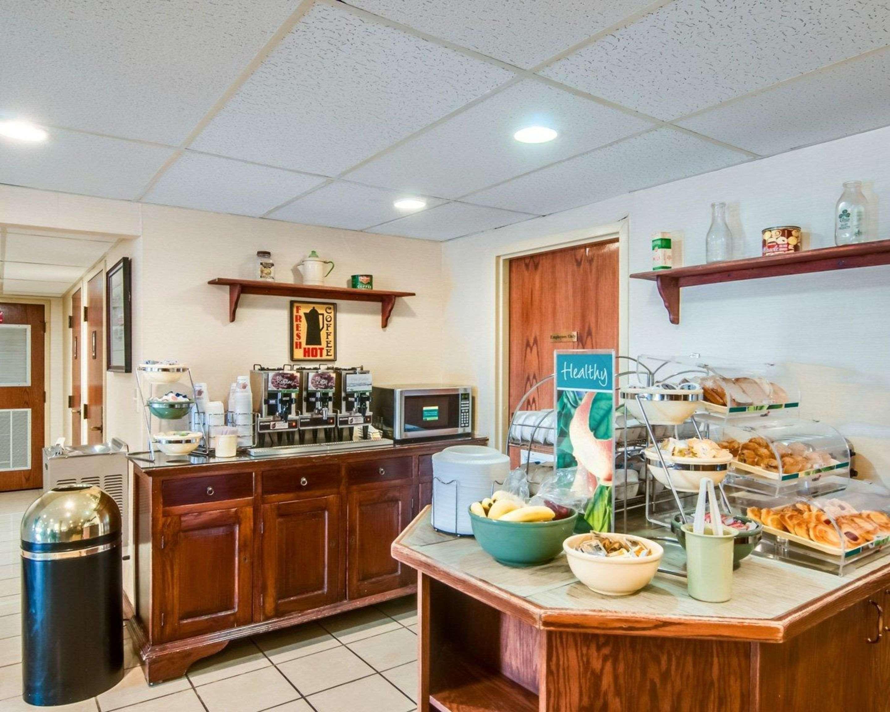 Quality Inn Christiansburg - Blacksburg Exterior photo