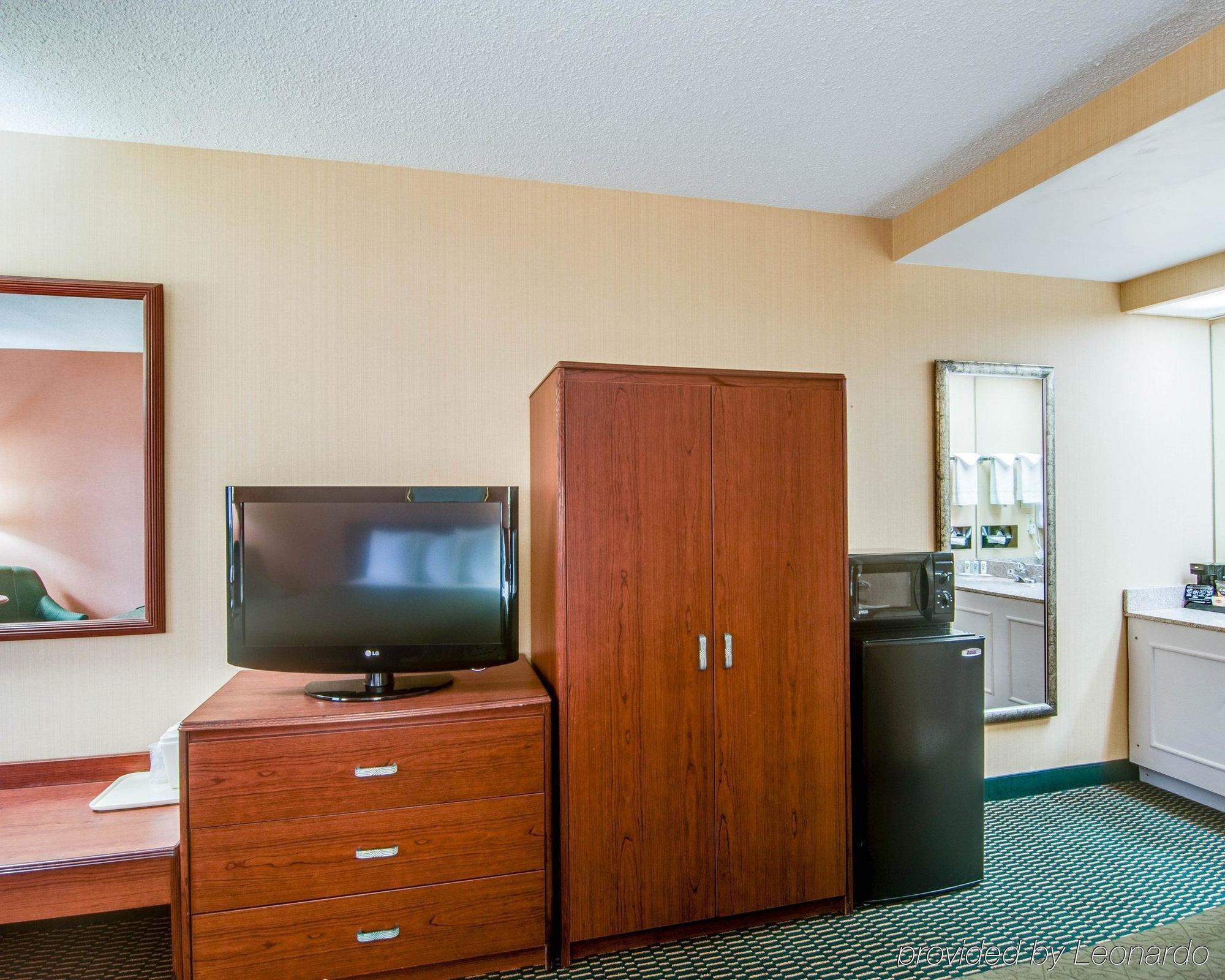 Quality Inn Christiansburg - Blacksburg Exterior photo