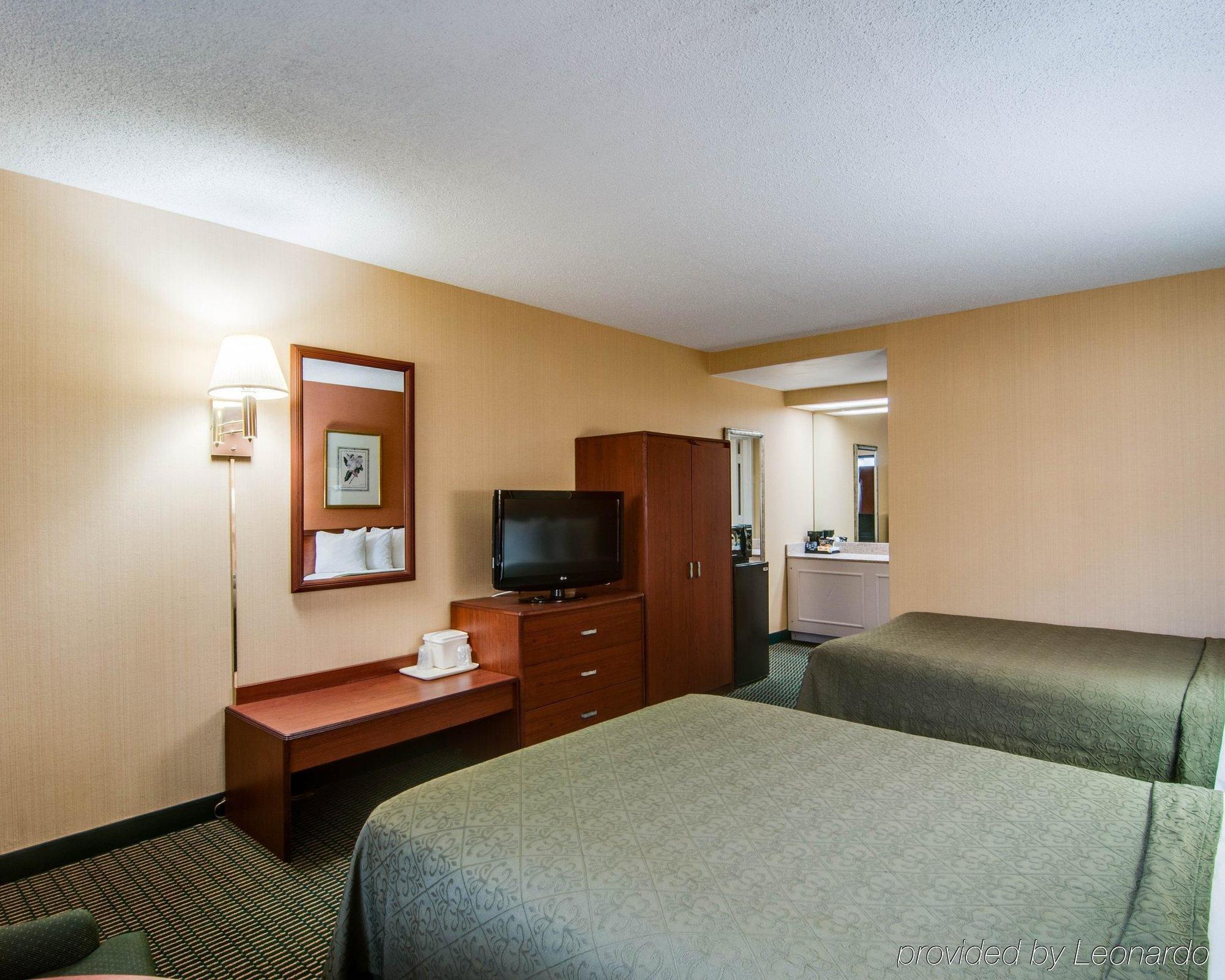 Quality Inn Christiansburg - Blacksburg Exterior photo